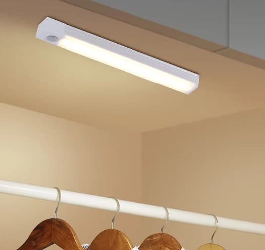 Lampe LED avec détecteur de mouvement — vue 2